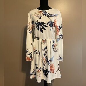 Elegant Floral Long Sleeve Dress in Cream and Blue